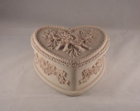 Heart Jewelry Box, Ceramic Jewelry Box, Hd Designs, Crystal Jewelry Box, Ethereal Jewelry, Clay Box, Red Bluff, Trinket Jewelry, Lamp Ideas