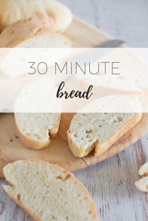 30 minute bread - quick and easy to make. Bread Quick, Bun Recipe, Easy Bread Recipes, Quick Lunches, Cereal Recipes, Yummy Eats, To Wait, Dinner Rolls, Bread Dough