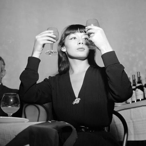 bissinger | The Genealogy of Style Juliette Greco, Beatnik Style, Francoise Hardy, Robert Doisneau, Festival Hall, Cecil Beaton, Greta Garbo, People Of Interest, St Germain