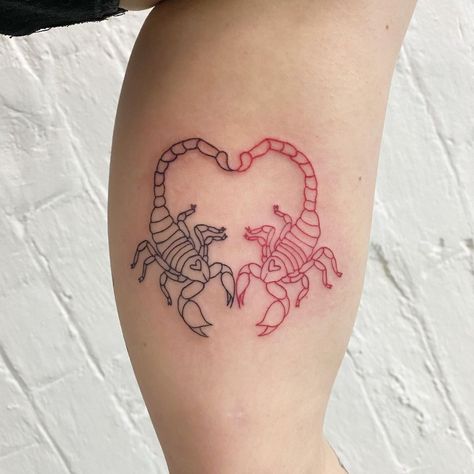 Scorpio Tattoo, Sister Tattoo, Graffiti Tattoo, Scorpion Tattoo, Spine Tattoos For Women, Spine Tattoos, Sister Tattoos, Body Mods, Heart Tattoo