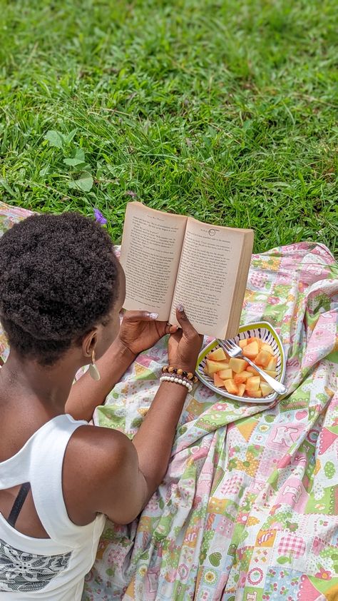 Picnic Jewelry Photoshoot, Picnic Photoshoot Ideas, Picnic Shoot, Everyday Photography, Picnic Photo Shoot, Picnic Photoshoot, Picnic Inspiration, Food Photoshoot, Brand Photoshoot