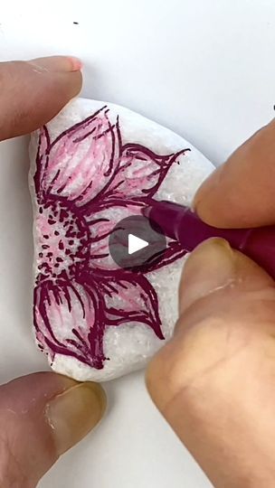 Grab your paint pens and create one for these cute flower doodles! These is a fun rock painting idea beacuse it is SO forgiving! Need paint markers? - https://amzn.to/3RKlDnR - these are the Artistro extra fine tip. #paintpens #artistro #easyart #rockpainting #paintedstones #paintpenart #paintrocks #simpleart #paintmarkers #stonepainting #rockpaintingideas #beginnerart | Rock Painting 101 | Rock Painting 101 · Original audio Rock Painting For Garden Plant Markers, Floral Rock Painting Ideas, Acrylic Paint Pens For Rocks, How To Prepare Rocks Before Painting, Roses Painted On Rocks, Paint Pens For Rocks, Rock Painting Flowers, Beginner Art, Acrylic Painting Flowers