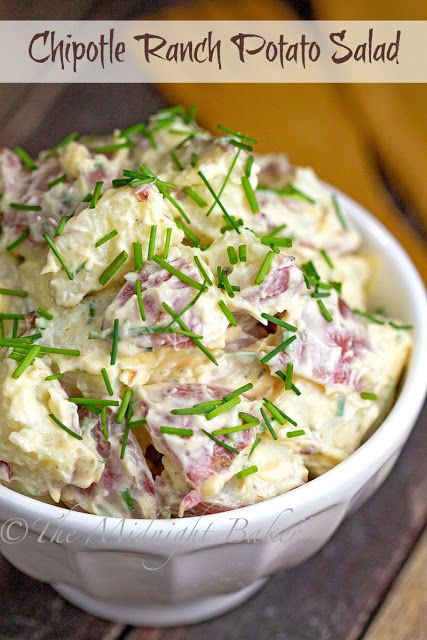 Chipotle Ranch Potato Salad | bakeatmidnite.com | #potato #salad #chipotle #ranchseasoning Chipotle Potato Salad, Asiago Chicken, Ranch Potato Salad, Chipotle Ranch, Easy Potato Salad, Vegetable Side Dishes Recipes, Hell's Kitchen, Yummy Salad Recipes, Macaroni Salad