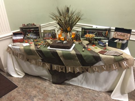 Hunting Theme Groom's Table Hunting Theme Party For Men, Hunting Graduation Party Ideas, The Hunt Is Over Bridal Shower Theme, Hunting Party Ideas, Grooms Table Ideas, Senior Table Ideas, Wedding Rehearsal Decorations, Hunting Birthday Party Decorations, Grooms Cake Hunting