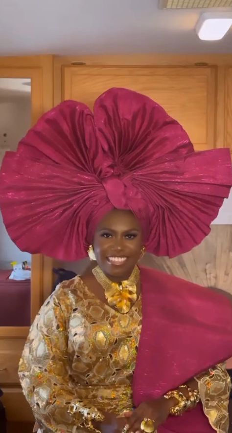 As a bride, your wedding day is known as your big day for numerous reasons. It’s crucial to go all out with your appearance, and today we have the stunning Niniola showcasing style lessons on how to add extra panache to your traditional attire. She effortlessly rocks an elaborate gele that will grab everyone’s attention […] The post Video: Discover Niniola’s Stunning Gele Style For That Extra Touch of Elegance. appeared first on A Million Styles. Latest Gele Styles, Gele Styles, Head Gear, Traditional Attire, Big Day, Latest Fashion, Wedding Day