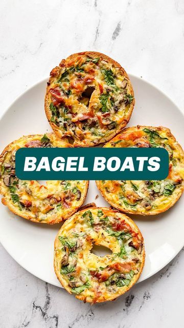 Workweek Lunch | Meal Prep Pro on Instagram: "BAGEL BOATS! Are you going to try these this weekend? 🥯This breakfast was awesome - we have a vegan version and the egg e version in the WWL Program for members! Join free in my bio link for 7 days! 🥯WHAT TO DO WITH EXTRA BAGEL (from scooping it out) -eat the inside as a snack -toast in oven to use as croutons or breadcrumbs -compost (I composted mine) 🔥STORAGE & REHEATING You can freeze these or keep them in the fridge for up to 5 days. They rehe Healthy Bagel, Vegan Bagel, Bagel Toppings, Mini Breakfast, Best Bagels, Breakfast Bagel, Healthy Breakfast Recipes Easy, Bagel Recipe, Breakfast Meal Prep