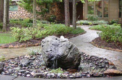 bubbling boulder 2 Boulder Garden, Diy Solar Fountain, Indoor Water Features, Rock Fountain, Outdoor Water Features, Driveway Entrance, Solar Fountain, Backyard Water Feature, Waterfalls Backyard