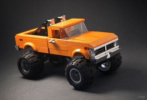 '75 Ford F250 truck | The "monster truck" outfit is just a q… | Flickr Lego Taxi, Lego Technic Truck, Lego Vehicles, Lego Truck, Lifted Ford, Awesome Lego, Lego Military, Lego Creative, Lego Builder