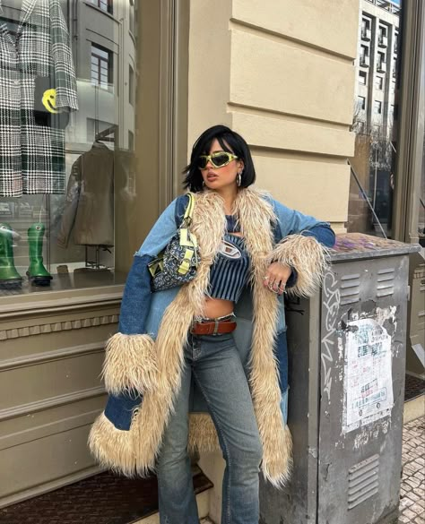 Jean Fur Jacket Outfit, Irisloveunicorns Outfits, Fur Outfit, Fur Coat Outfit, Diesel Clothing, Inspo Fits, Lookbook Inspiration, Estilo Indie, Aesthetic Streetwear