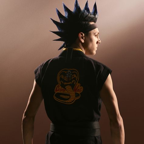 Tattoo Cobra, Cobra Kai Wallpaper, Jacob Bertrand, Hawk Tattoo, Naruto Sharingan, Cobra Kai Dojo, Karate Kid Cobra Kai, Kid Cobra, Karate Kid