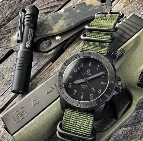 Tactical Store, Survival Gadgets, Edc Carry, Mens Watches Military, Tactical Watch, Tactical Life, Tech Watches, Edc Gadgets, Aircraft Mechanics