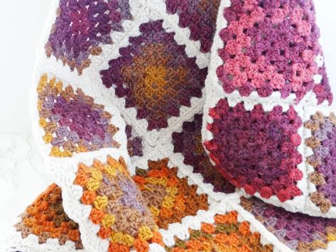 Granny Square Variegated Yarn, Gradient Granny Square, Gradient Yarn Crochet Pattern, Variegated Yarn Crochet, Blankets Knit, Hope You're Doing Well, Yarn Clothes, Granny Style, Gradient Yarns