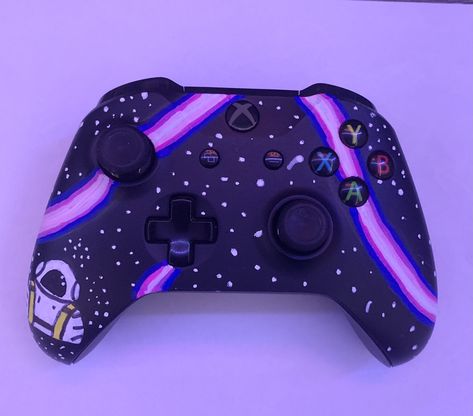 Xbox Controller Designs, Xbox Controller Painting Ideas, Painted Xbox Controller, Controller Painting, Control Xbox, Playstation Controller, Controller Design, Gaming Stuff, Xbox Controller