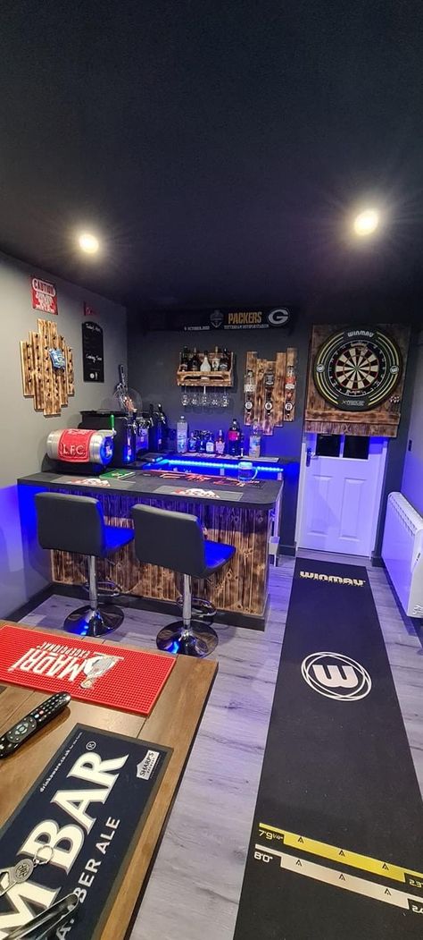 Garage Conversion Man Cave, Garage Furniture Ideas Man Cave, Cosy Man Cave, Garage Sports Bar Ideas, Pool Table In Garage, Darts Room Ideas, Poker Room Man Cave, Game Room Garage Ideas, Garage Entertainment Ideas