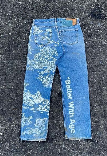 Screen Printed Jeans, Jeans Print Design, Custom Jeans Diy, Patterned Denim, Diy Jeans, Denim Pattern, Custom Jeans, Concept Clothing, Custom Denim