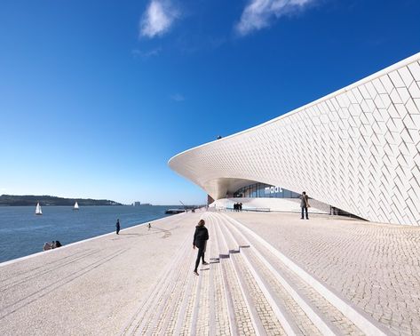 amanda levete interview Surfaces Architecture, Amanda Levete, Waterfront Architecture, Water Architecture, Modern Architecture Design, Museum Architecture, New Museum, Art Architecture, Facade Design