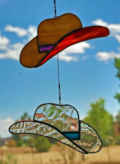 Cowboy Hat Stained Glass Pattern, Stained Glass Cowboy Hat, Stained Glass Buffalo, Cowboy Boot Stained Glass Pattern, Stained Glass Western Patterns, Western Stained Glass Art, Funky Stained Glass Art, Stained Glass Western, Western Stained Glass Patterns