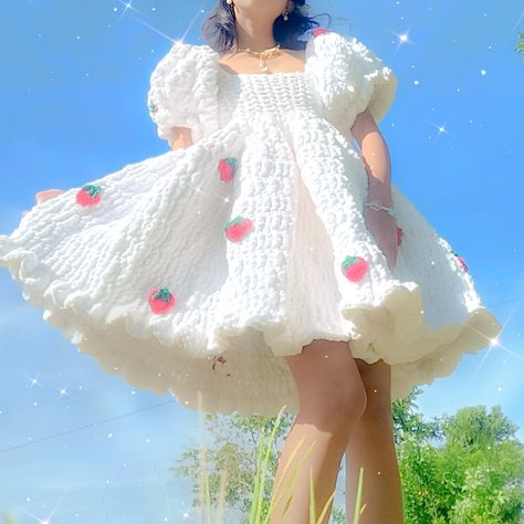 Crochet Clothes Tutorial, Crochet Sweater Design, Clothes Tutorial, Crochet Strawberry, Crochet Business, Cute Dress Outfits, Crochet Clothing And Accessories, Kawaii Fashion Outfits, Crochet Fashion Patterns