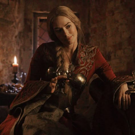 Cersei Lannister Aesthetic, Lannister Aesthetic, Cercei Lannister, Queen Cersei, Game Of Thrones Meme, Baruto Manga, Pretty Gif, Got Dragons, All Actress