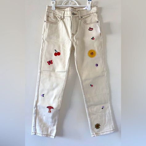 Brand New Super Cute Off-White Kids Patch Jeans. Size 10 Kids (Can Be Boy Or Girl). Has Adjustable Waist Band And Real Button Closure. Off White Jeans With Pattern, White Jeans With Patches, White Embroidered Straight Leg Pants, White Jeans For Kids, Embroidered Non-stretch Denim Pants, Patch Jeans, Patched Jeans, Kids Bottoms, Waist Band