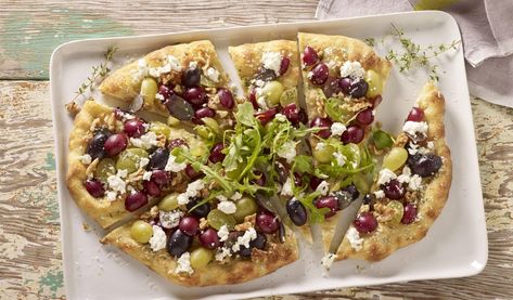 Tricolor Grape Pizza with Goat Cheese and Thyme | Grapes from California Grape Pizza, Maraschino Cherries Recipes, Pizza With Goat Cheese, Vegetarian Flatbread, Cold Dip, Grape Smoothie, Mediterranean Diet Recipes Dinners, Pizza Lunch, Grape Recipes