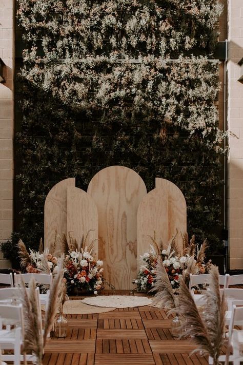 Modern Ceremony Backdrop, Wood Backdrop Wedding, Excelsior Lancaster, Contemporary Wedding Decor, Modern Ceremony, Rustic Wedding Alter, Neutral Wedding Decor, Boho Wedding Colors, Boho Wedding Backdrop