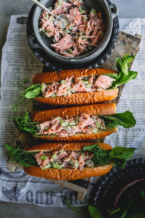 Salmon Sandwich Recipes, Salmon Rolls, Hot Smoked Salmon, Smoked Salmon Sandwich, Salmon Wrap, Smoked Salmon Salad, Brioche Rolls, Smoked Salmon Recipes, Salmon Eggs