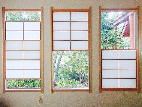 Shoji Window, Japanese Window, Japanese Sliding Doors, Shoji Doors, Japan Interior, Japanese Bathroom, Japanese Summer, Japanese Home Design, Shoji Screen