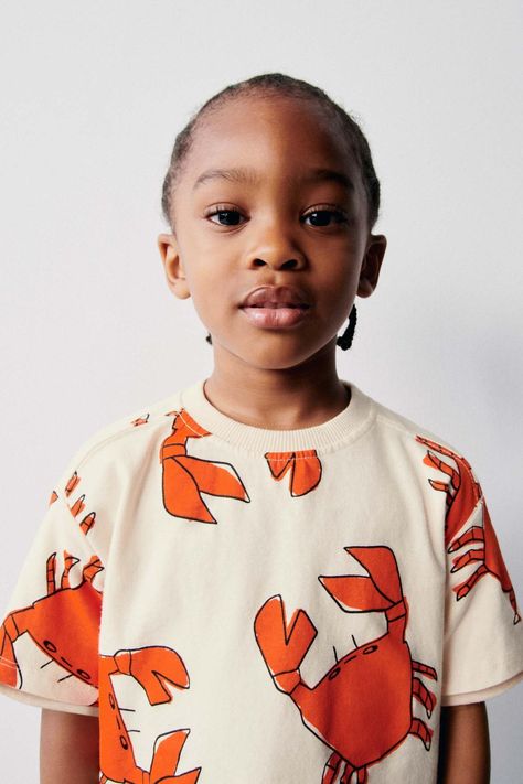 Baby Boys' T-shirts | Explore our New Arrivals | ZARA Canada Zara Boys Outfits, Boys Outfits Summer, Trend Board, Zara Summer, Boys Outfits, Zara Boys, Vintage Valentine Cards, Summer 2025, Boys Summer Outfits