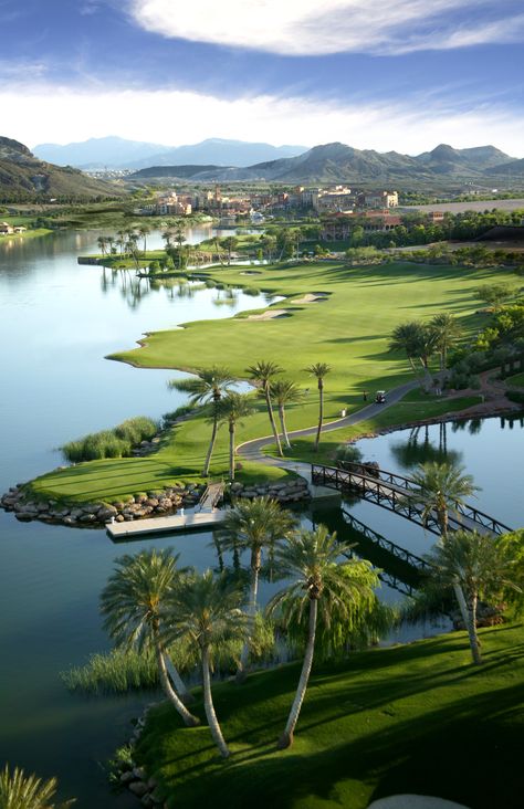 Lake Las Vegas, Best Golf Clubs, Golf Vacations, Las Vegas Resorts, Public Golf Courses, Best Golf Courses, City Garden, Garden Landscape, Golf Resort