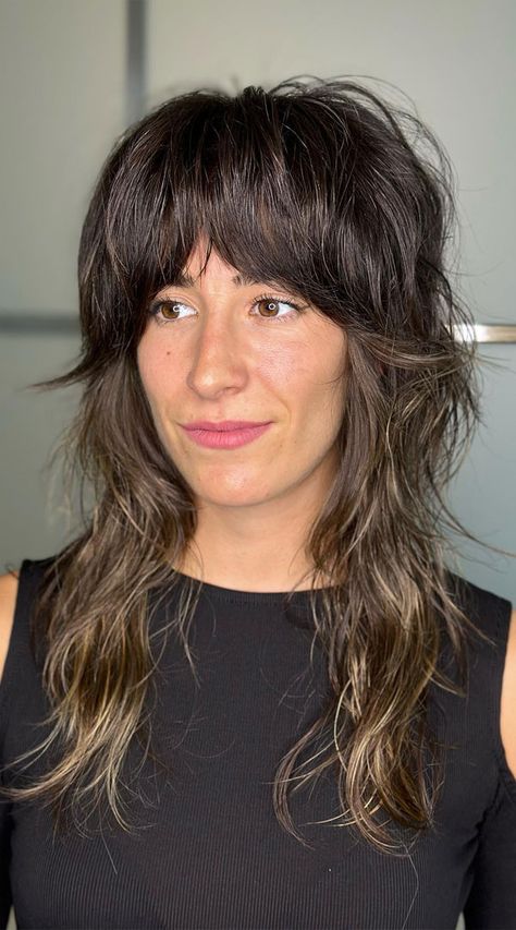 Textured Brunette Shag Messy Layers, shaggy long haircut, effortless long shaggy haircut Wolf Cut Without Bangs, Round Curly Cut, Long Curly Cut, Curly Cut With Bangs, Brunette Shag, Long Shaggy Haircuts, Wolf Cut With Bangs, Choppy Fringe, Messy Layers