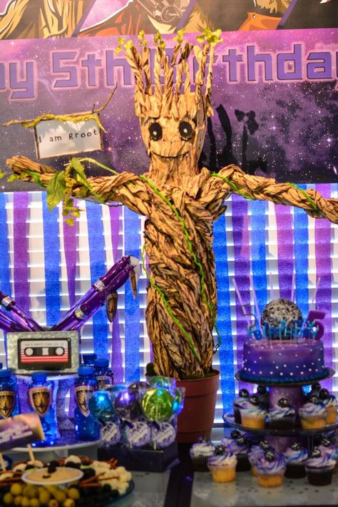 Guardians of the Galaxy Party with a giant Groot! Guardians Of The Galaxy Birthday Party Decorations, Guardians Of The Galaxy Decorations, Groot Party Ideas, Guardians Of The Galaxy Birthday Party, Groot Birthday Party Ideas, Galaxy Decorations, Guardians Of The Galaxy Party, Groot Party, Groot Birthday