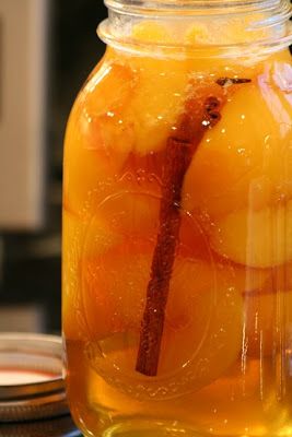 Pickled Peaches, Spiced Peaches, Cooks Country Recipes, Diy Foods, Canning Kitchen, Peach Dessert Recipes, Canning Food, Peach Recipes, Savory Salads