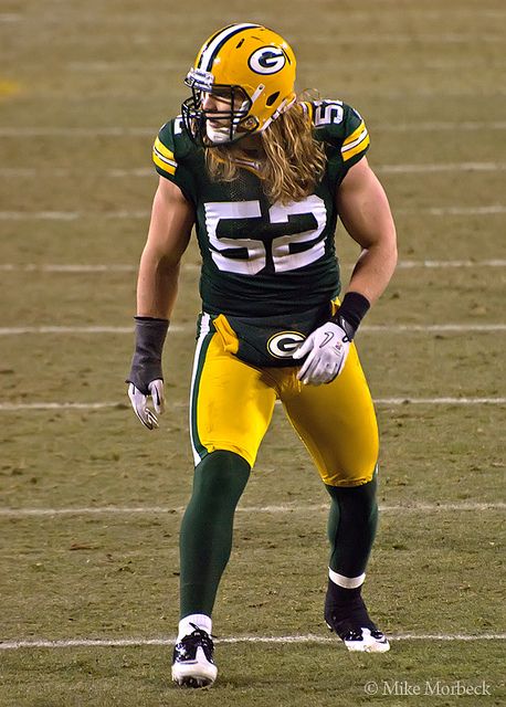 Clay Matthews Clay Mathews, Clay Matthews Iii, Gold Diggers, Packers Baby, Go Packers, Clay Matthews, Green Bay Packers Fans, Nfl Football Players, Green Bay Packers Football