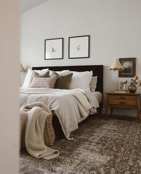 Collected Look Bedroom, Dark Frame Bedroom Ideas, Modern Earthy Bedroom Rustic, Simple Gray Room Ideas Bedroom, Cozy Bedroom Wood Bed, Dark Bed Frame With Light Furniture, Dark Wood Neutral Bedroom, Dark Bed Frame Light Nightstand, White Bedding Dark Furniture