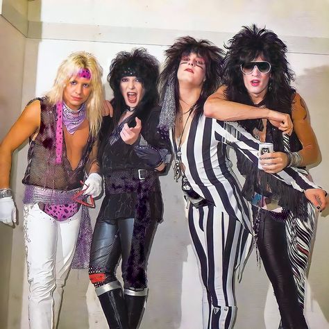 80s Hair Metal, Metal Musicians, Look 80s, 80s Rock Bands, Hair Metal Bands, The Scorpions, Vince Neil, 80s Hair Bands, Motley Crüe