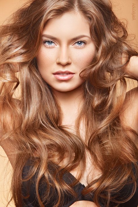 Fix Orange Hair, Butterscotch Blonde Hair, Butterscotch Hair Color, Scottish Hair, Butterscotch Hair, Hair Color Ideas Trending, Red Long Hair, Brunette Long Hair, Blue Eyes Brown Hair