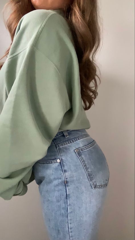 Oversized Green Sweatshirt Outfit, Mint Green Jumper Outfit, Sage Green Crewneck Outfit, Sage Jumper Outfit, Sage Green Sweatshirt Outfit, Light Green Jumper Outfit, Light Green Sweatshirt Outfit, Light Green Hoodie Outfit, Baggy Jumper Outfit