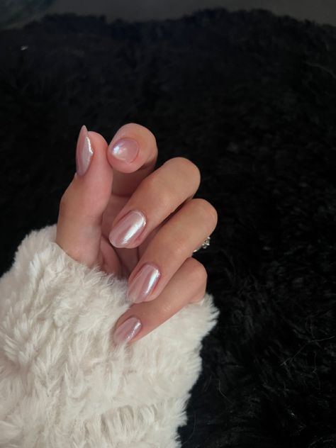 Gel, nails, short, classic, Gel For Short Nails, Hailey Beiber Nails Pink, Hailey Beiber Nails Trend Pink, Hailey Bieber Nails Pink, Hayley Bieber Nails, Short Nails Inspiration, Gel Nails Short, Hailey Bieber Nails, Bieber Nails