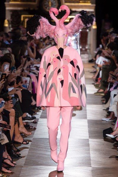 See the full Fall 2018 haute couture collection from Schiaparelli. Camp Notes On Fashion, Schiaparelli Haute Couture, Flamingo Costume, Flamingo Fashion, Camp Fashion, Paul Gaultier Spring, Fall Couture, Elsa Schiaparelli, Weird Fashion