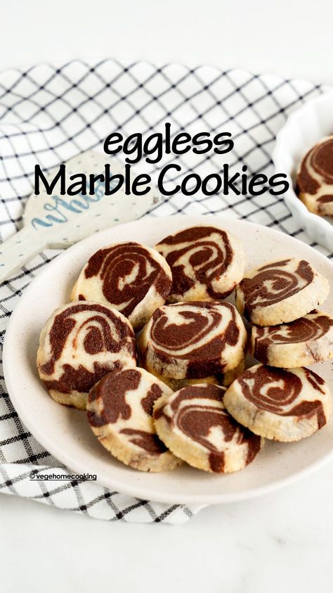 Marble Shortbread Cookies, Chocolate Marble Cookies, Vanilla Biscuits Recipe, Eggless Nutella Cookies, Easy Eggless Desserts, Eggless Cookies Recipes, Eggless Biscotti Recipe, Best Cookies Recipes, Eggless Dessert Recipes