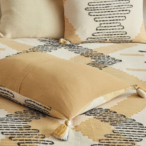 Yellow and gray bedding