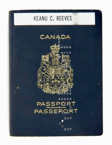 Keanu Reeves Passport Keanu Reeves Membership Card, Keanu Reeves Id Card, Keanu Reeves Pictures, Keanu Reeves Young, Tmax Yamaha, Keanu Reeves Life, Celebrity Smiles, Hand Emoji, Rose Fairy