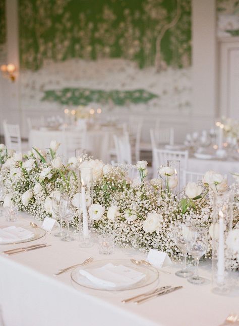 Wedding rehearsal dinner table decor with white candles, white flowers, and baby's breath. Head to the blog to see more! Rehearsal Dinner Table Decor, White Flowers For Wedding, Rehearsal Dinner Table, Head Table Wedding Decorations, White Bouquets, Rehearsal Dinner Decorations, Head Table Decor, Spring Garden Wedding, Head Table Wedding