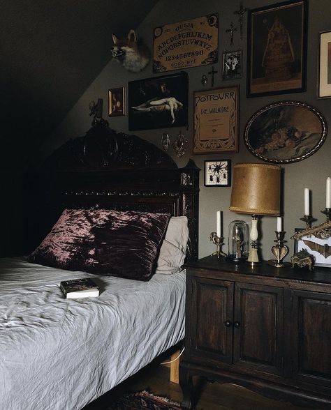 Goth Bedroom Decor, Goth Bedroom Ideas, Bedroom Photoshoot, Goth Bedroom, Bohemian Bedroom Decor, Bohemian Bedroom, Awesome Bedrooms, Grey Walls, Getting Ready