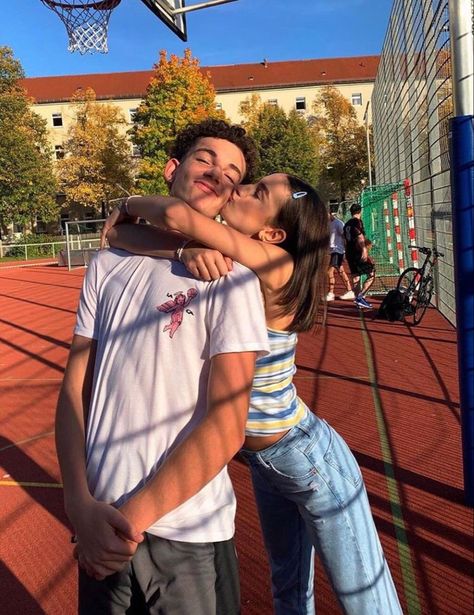 The Love Club, Boyfriend Goals, Cute Couples Photos, Relationship Goals Pictures, Photo Couple, Cute Relationship Goals, Teenage Dream, Paros, Future Boyfriend