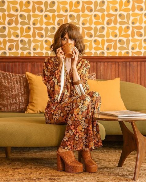 1970s Photoshoot, 70s Photoshoot, 70’s Aesthetic, Retro Photoshoot, 70s Inspired Fashion, 70s Aesthetic, Vintage Photoshoot, 70’s Fashion, 70s Retro