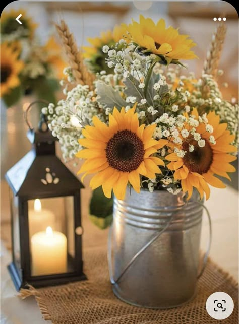 Sunflower Jar Centerpieces, Mason Jar Wedding Decorations, Sunflower And Wildflower Wedding, Bbq Centerpiece Ideas, Sunflower Wedding Decor, Sunflower Table Centerpieces, Sunflower Wedding Centerpieces, Blue Hydrangea Wedding, Sunflower Wedding Decorations