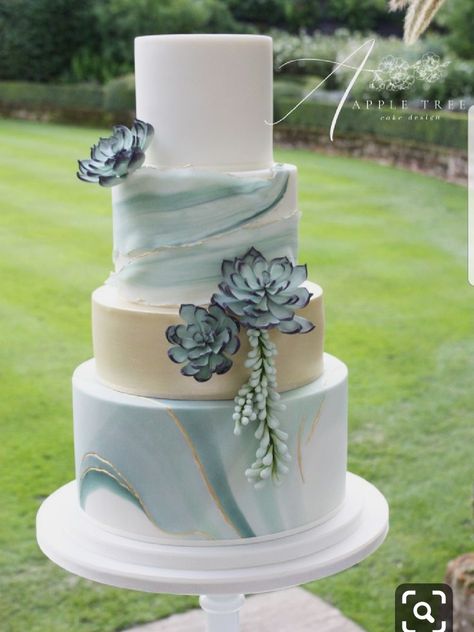 Blue And White Wedding Cake, Contemporary Wedding Cake, Vintage Pasta, Contemporary Wedding Cakes, Blue And White Wedding, Wedding Cake Pictures, Cake Decorating Classes, Marble Wedding, Tiered Cake