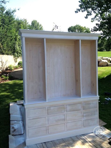 Diy Hutch Build, Diy Kitchen Hutch, Kitchen Hutch Diy, Built In Kitchen Hutch, Diy Hutch, Hutch Ideas, Office Diy, Diy Kitchen Table, Kitchen Hutch